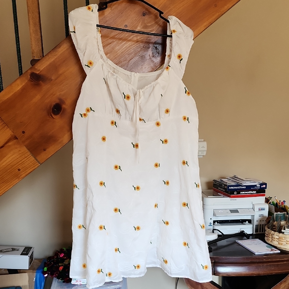 SHEIN Curve White Garment